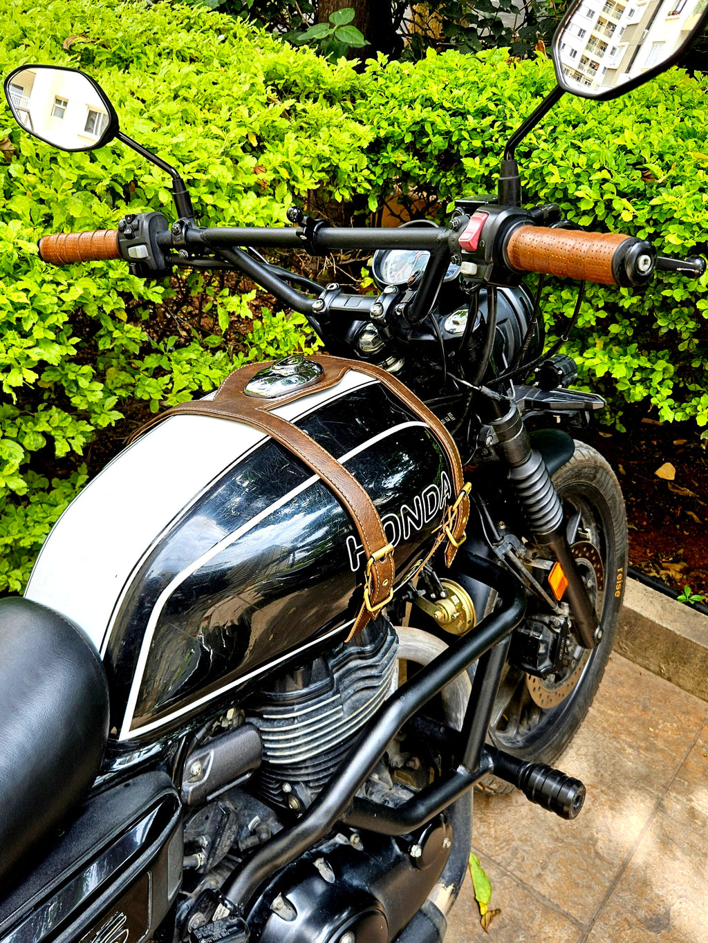 Premium Fuel tank strap for Honda CB350RS & Highness